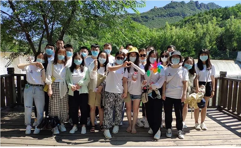 员工合影